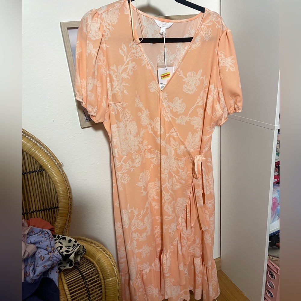 Lauren Conrad peach floral dress
